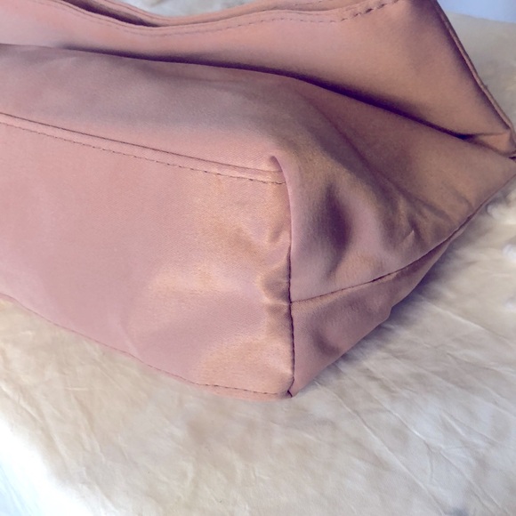 GIORGIO ARMANI Parfums blush pink fold over flap cosmetic pouch. Logo on front. - Picture 5 of 9